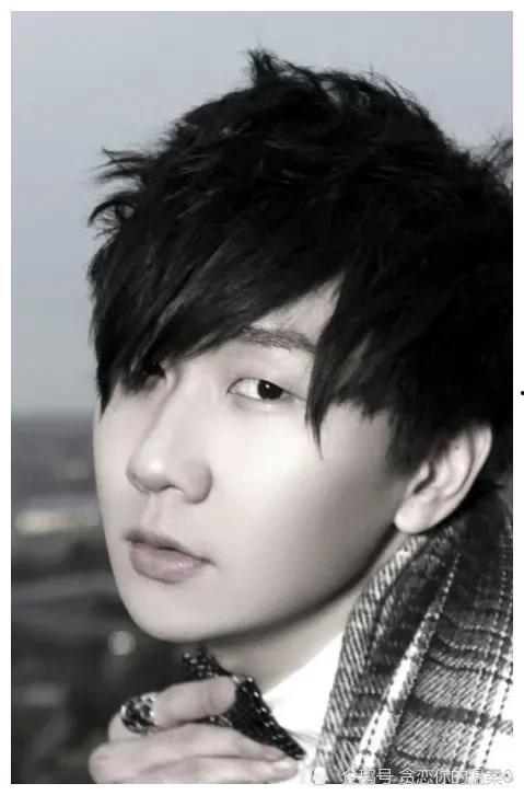 沉浸式吃瓜娱乐圈,揭秘娱乐圈的瓜田秘境  第2张